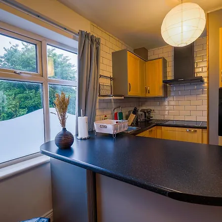 Luxury 1st Floor Modern Flat, Close To With Free Parking Appartement Leeds (West Yorkshire)