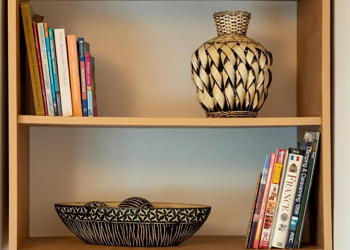 Apartamento Luxury 1st Floor Modern Flat, Close To With Free Parking *